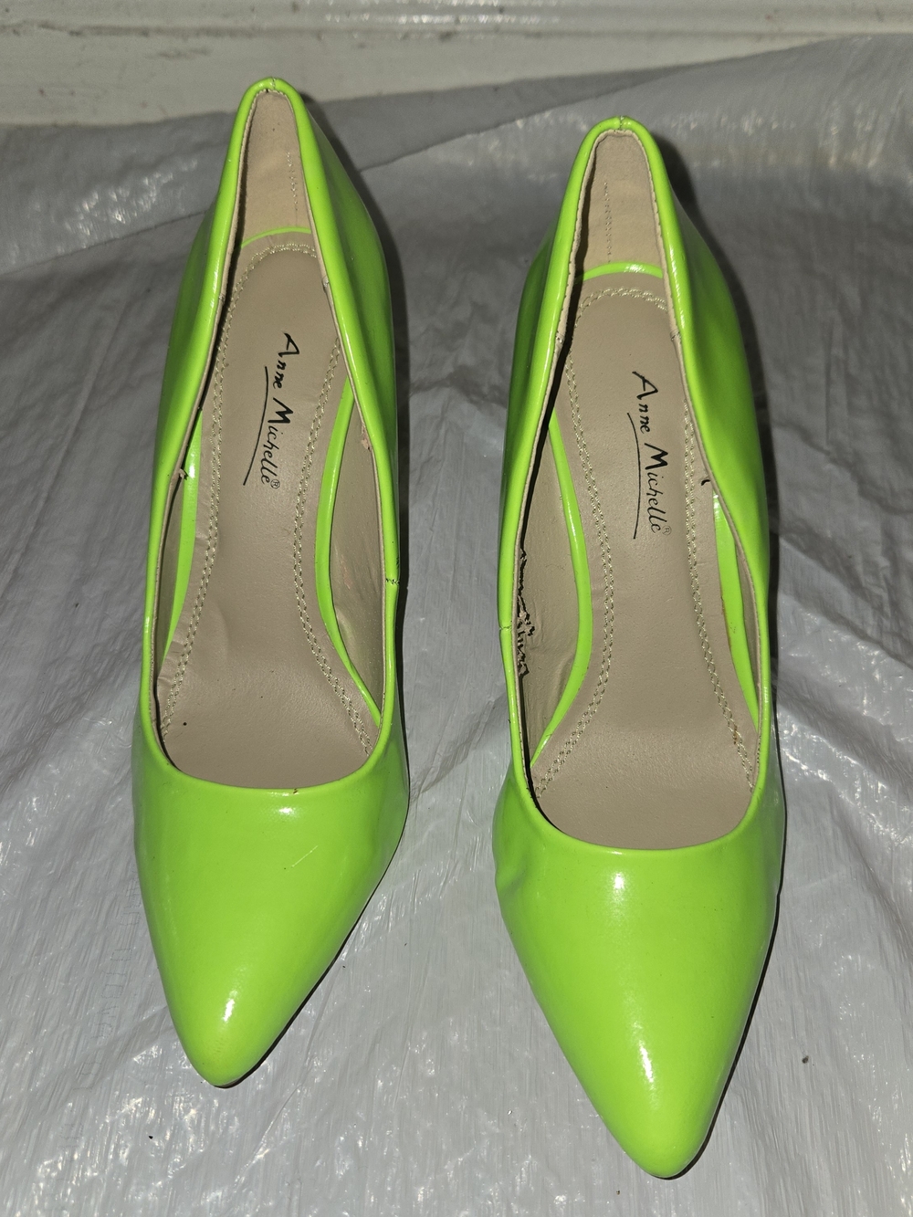 Anne Michelle Neon Green Pointed Toe Pumps